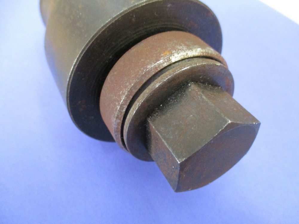 Ensley Tool 1-1/2 Conduit Knockout Punch