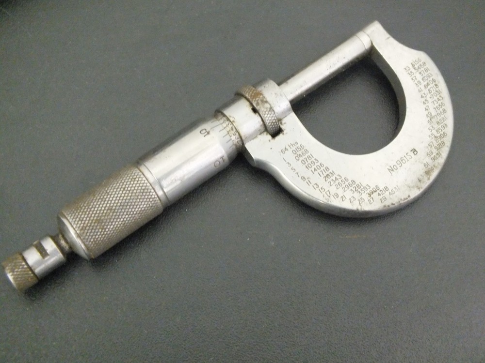 VINTAGE MOORE & WRIGHT MICROMETER