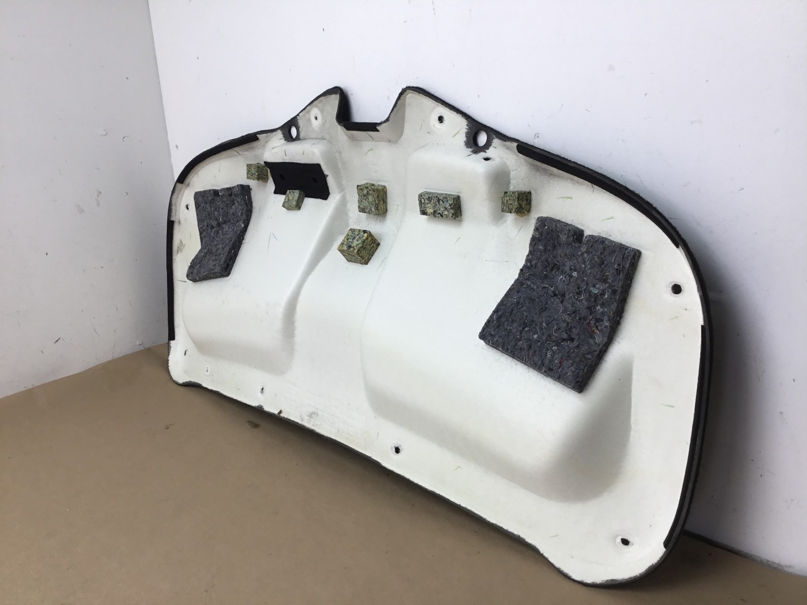 18-21 Lexus LC500 2018 Rear Trunk Hatch Lid Interior Trim Panel Cover :Y