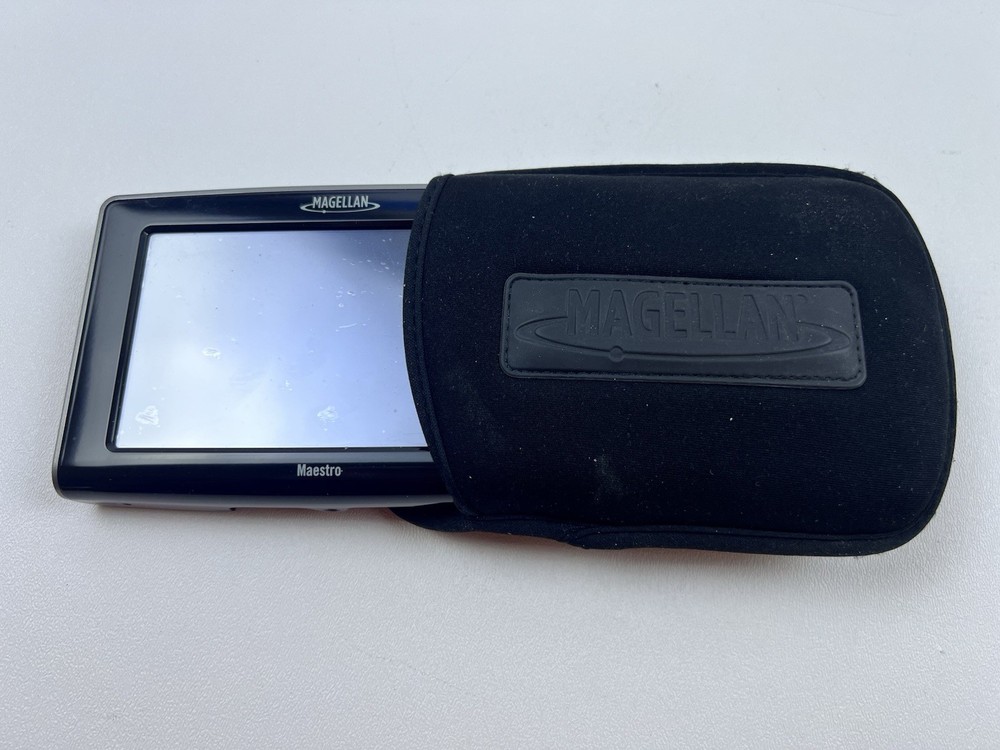 Magellan Maestro 5310 GPS Navigation Bundle + Cables + Accessories READ!