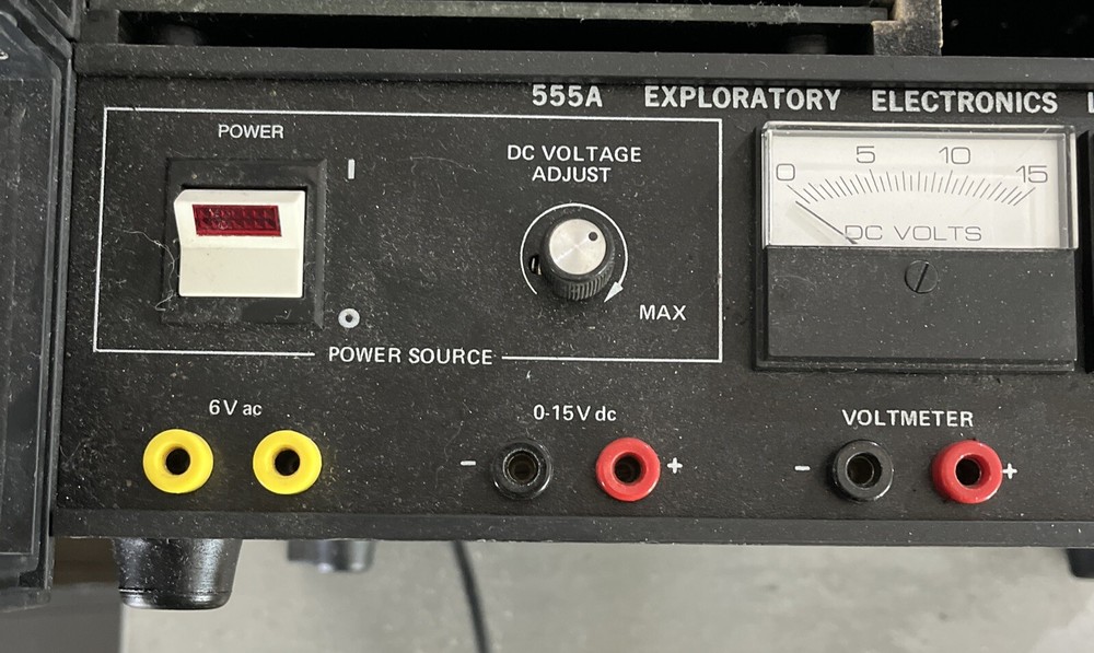 Lab Volt model 555A explorarory electronics laboratory
