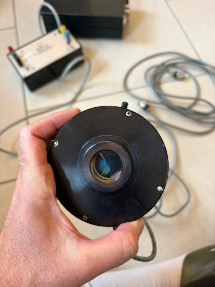 Uniblitz Optical Shutter System w/ VMM-T1 Driver Timer + Model 100-2B Controller