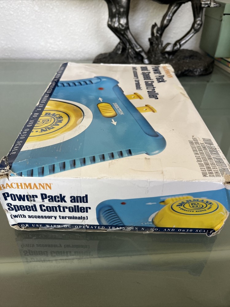Bachmann Blue Power Pack and Speed Controller with AC Accessory Terminals