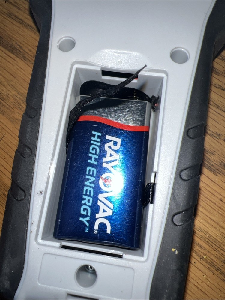 Manic Tools Pinless LCD Moisture Meter (MMD7NP)