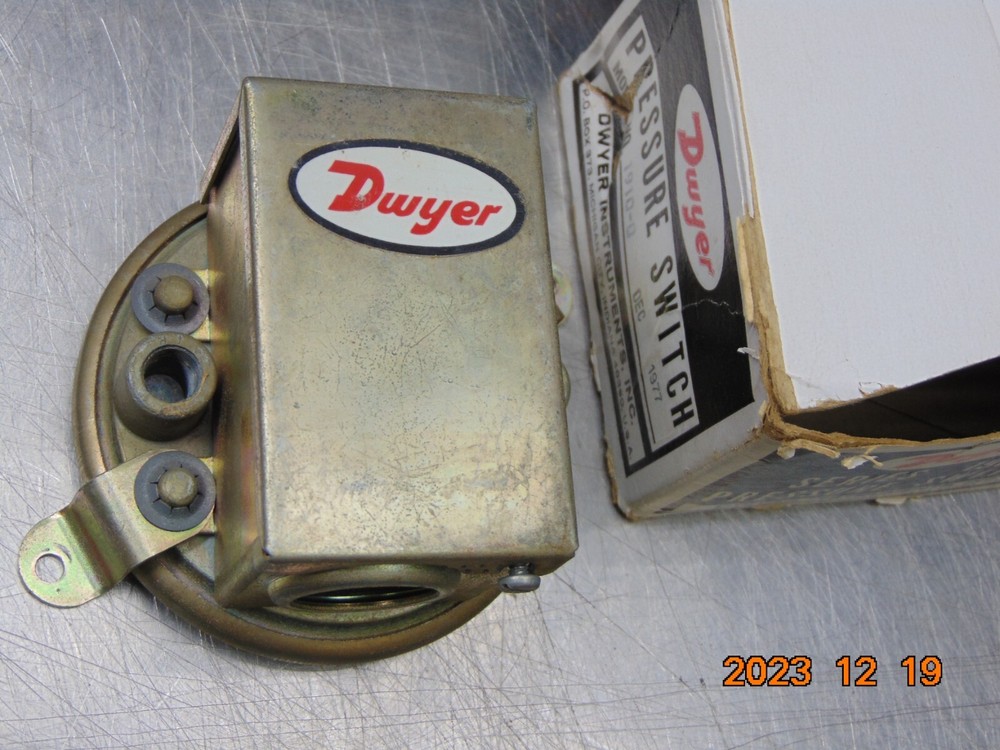 DWYER 1900-0 PRESSURE SWITCH