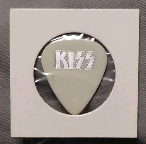 KISS VINTAGE GENE SIMMONS '79 DYNASTY CONCERT PICK!!!