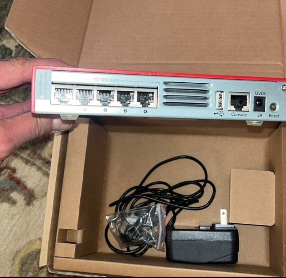 watchguard xtm firebox fs2e5 n136