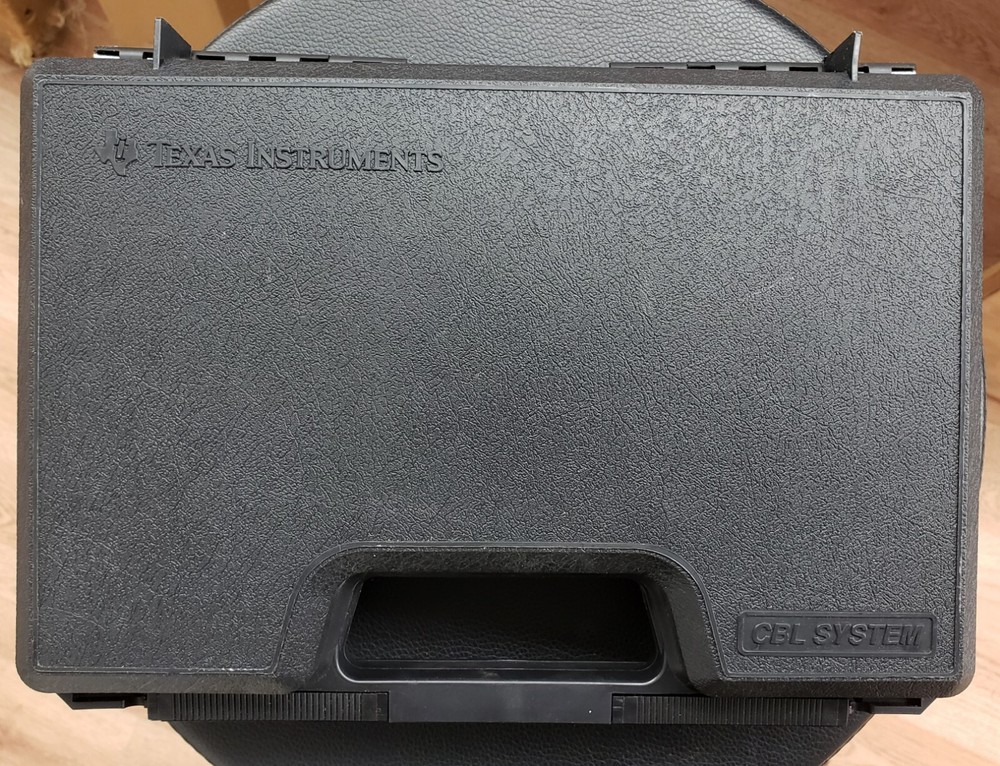 Texas Instruments CBL dara collection device / with case and cords