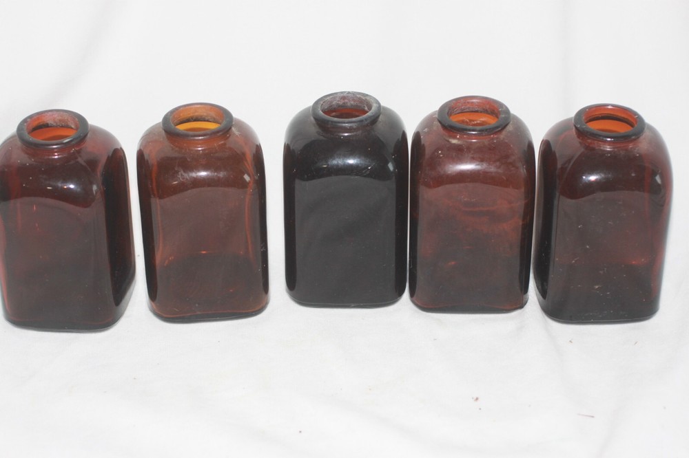 FIVE 6 OZAMBER SQUARE SNUFF BOTTES c1930
