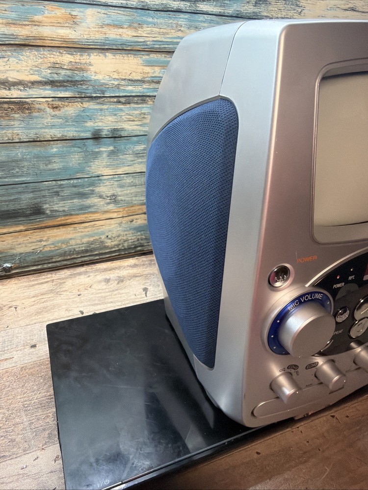 Memorex MKS8506 CD Graphics Portable Karaoke Machine-B&W No Mics Read Discript