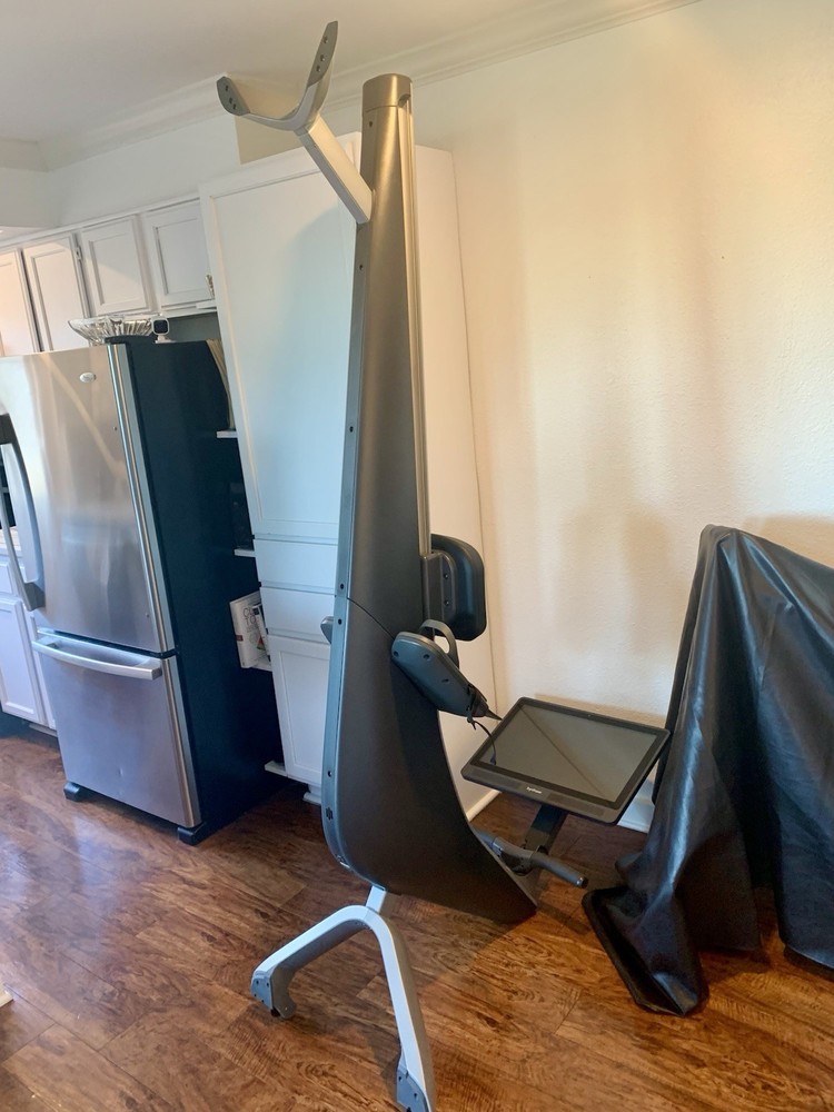 Hydrow Pro Rowing Machine In Excellent Condition