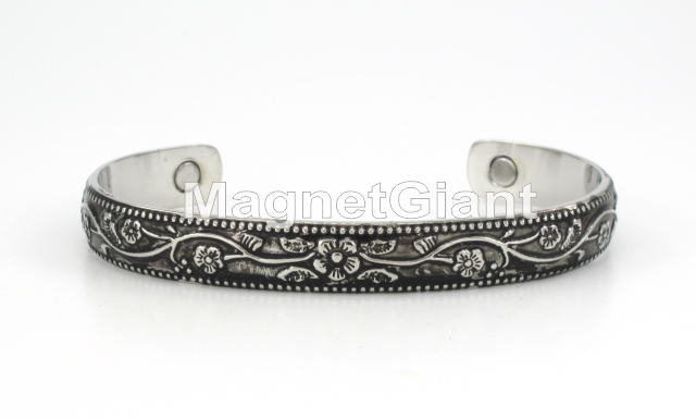 Flower - Silver plating on Solid Copper Magnetic Bangle Bracelet Cuff - BG50S