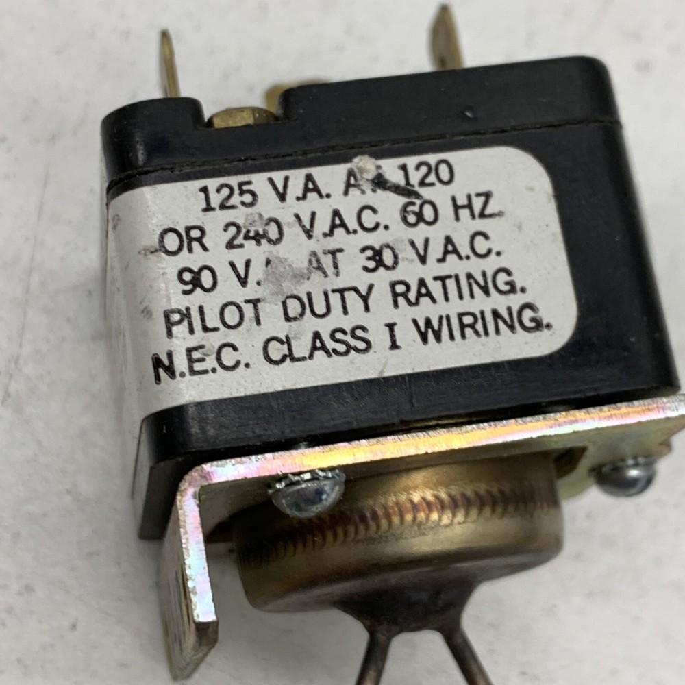 White-Rodgers 3049-1 Automatic Pilot, NEW old stock