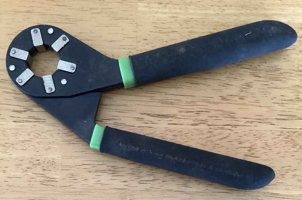 Loggerhead Tools Bionic Adjustable Wrench - Black