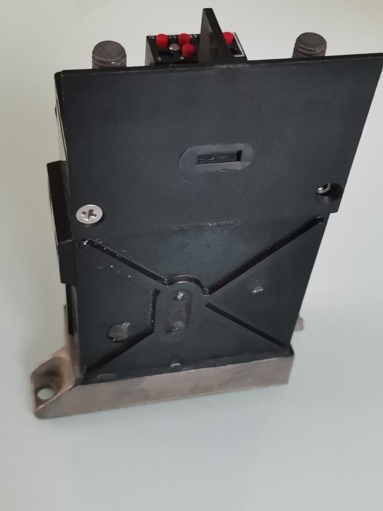 E.T.N REMOTE CONTROL CIRCUIT BREAKER 28VDC
