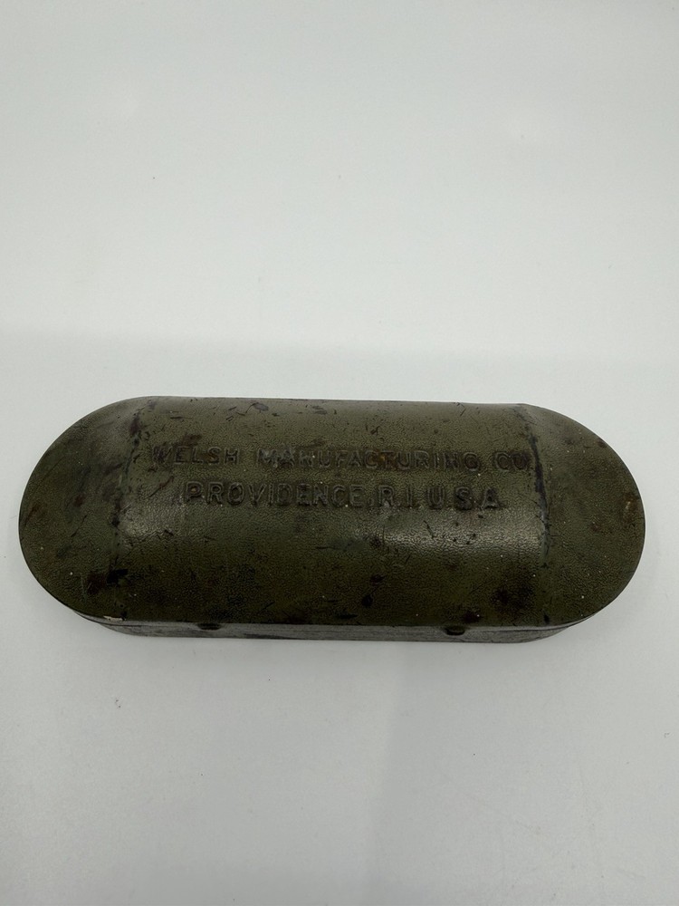 Antique Welsh Manufactring Co Safety Glasses Hinged Tin