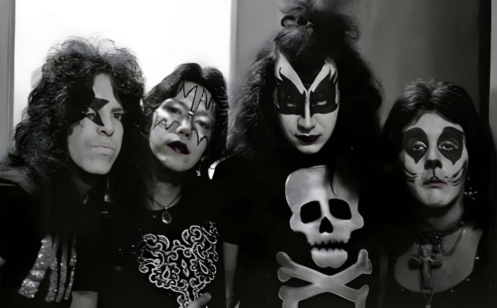 11x17 Kiss Makeup 1973 Photo Paul Stanley Gene Simmons Ace Frehley Peter Criss