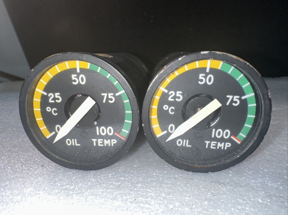 OIL TEMP INDICATOR PN 163B137 Working Condition
