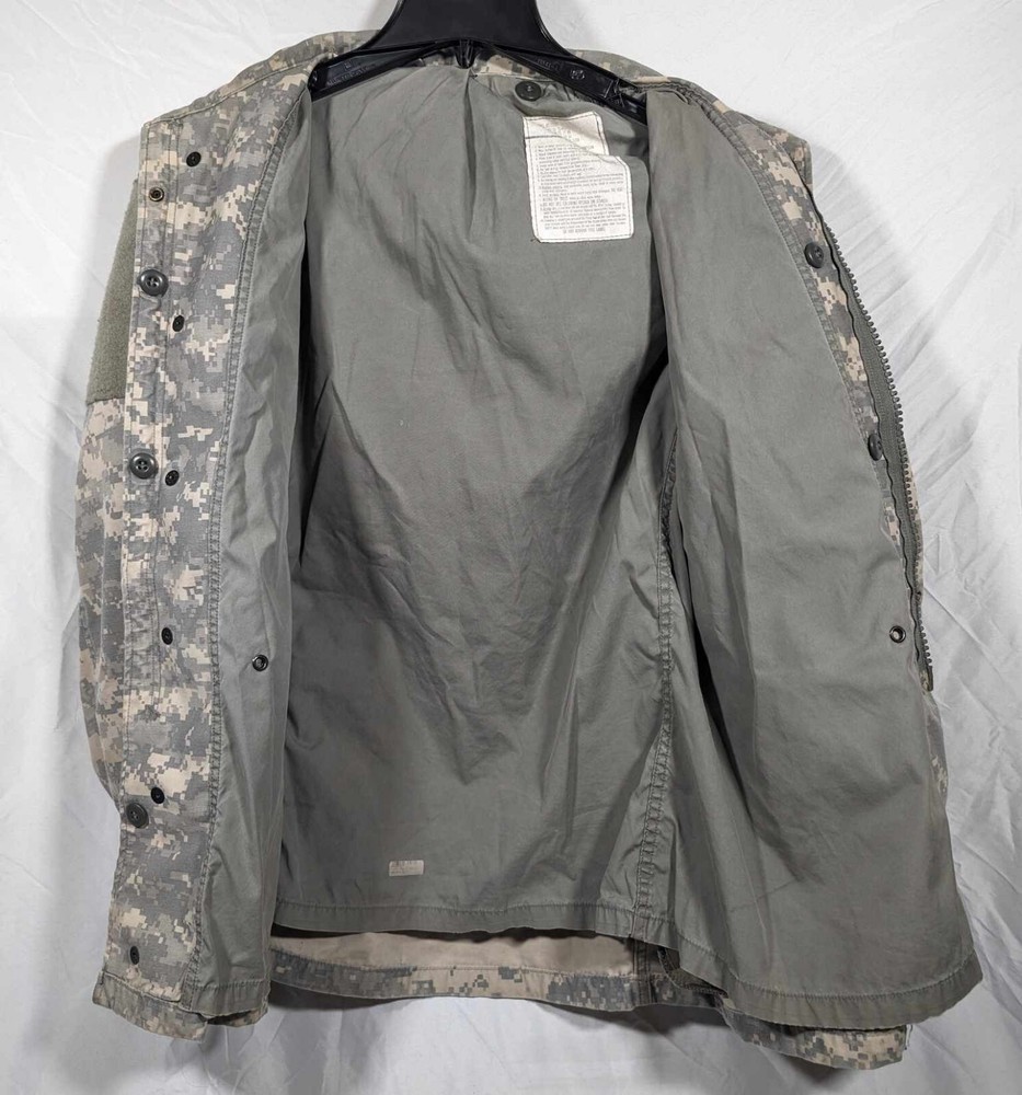 Military Issue Field Jacket Coat Cold Weather Universal Pattern Small Regular