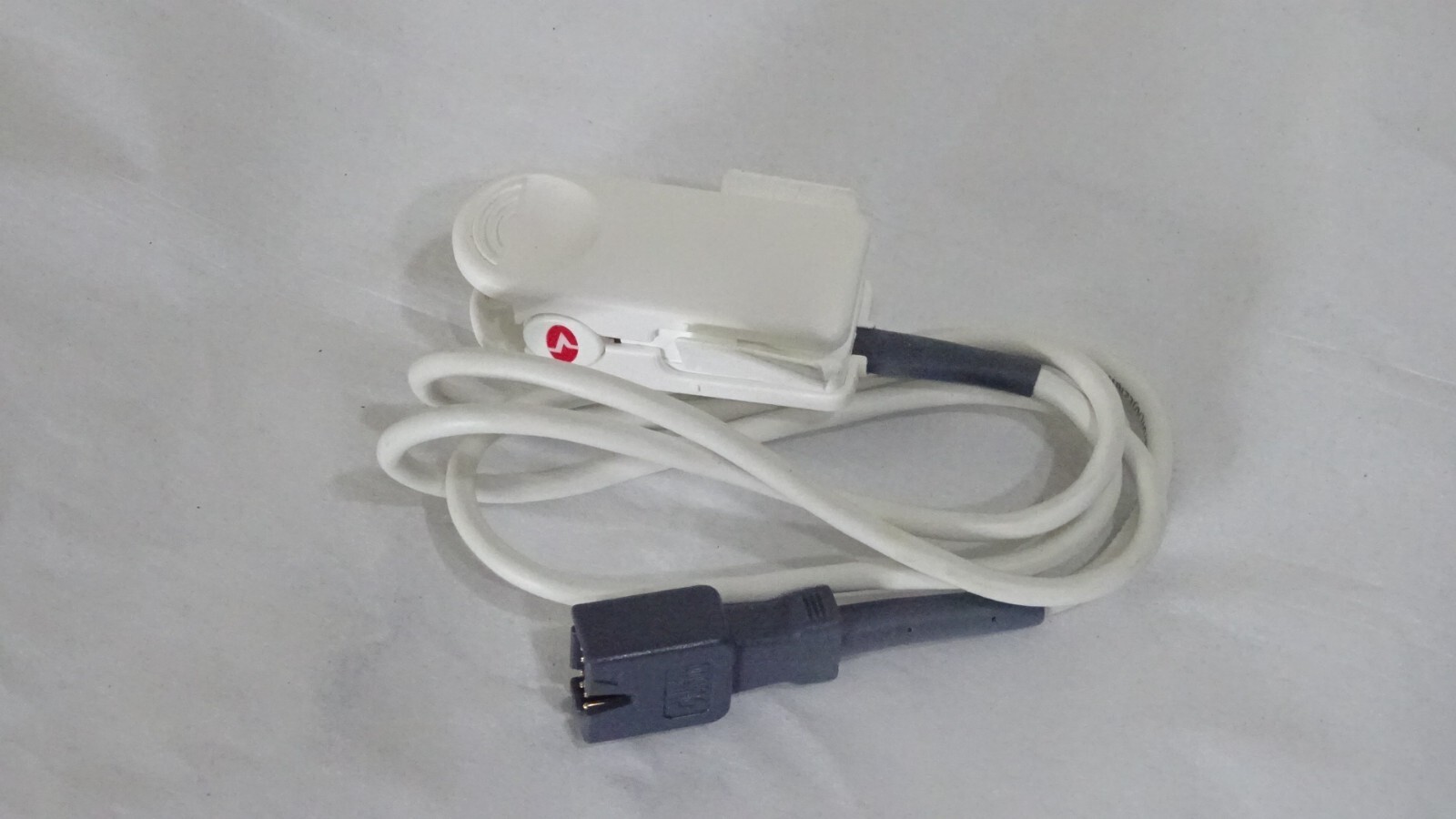 Masimo SET 1863 LNCS DCI Adult SpO2 reusable finger sensor. OEM. 9 Pin Connector