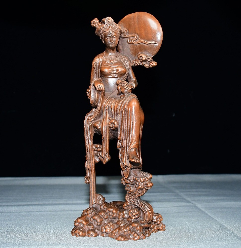 Exquisite small leaf boxwood Chang'e ornament