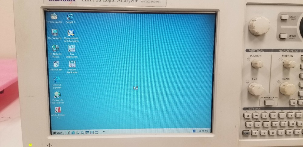 Tektronix TLA715 Logic Analyzer
