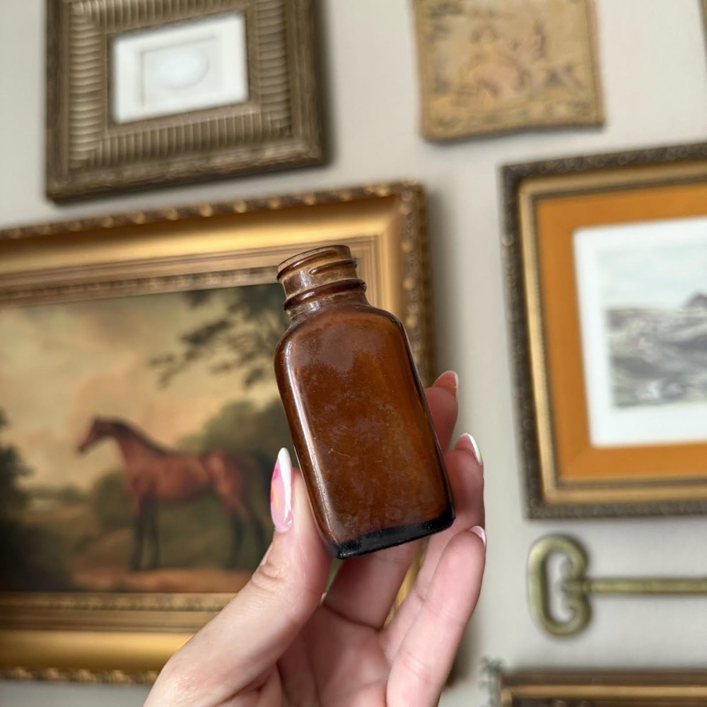 Vintage Mixed Bottle Set