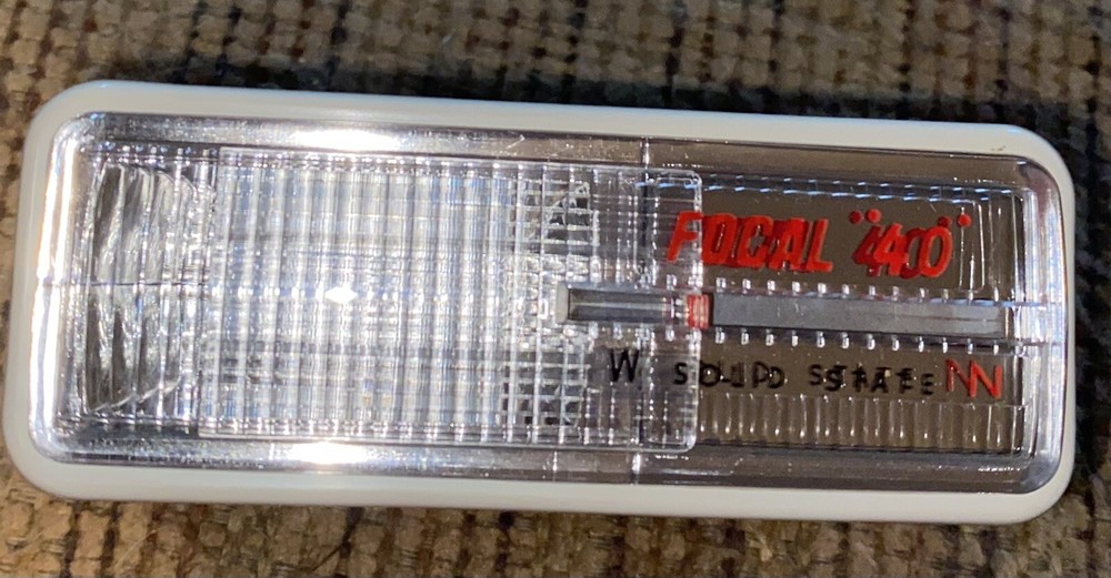 VINTAGE K-Mart Focal 40 Solid State Electronic Flash - Tested