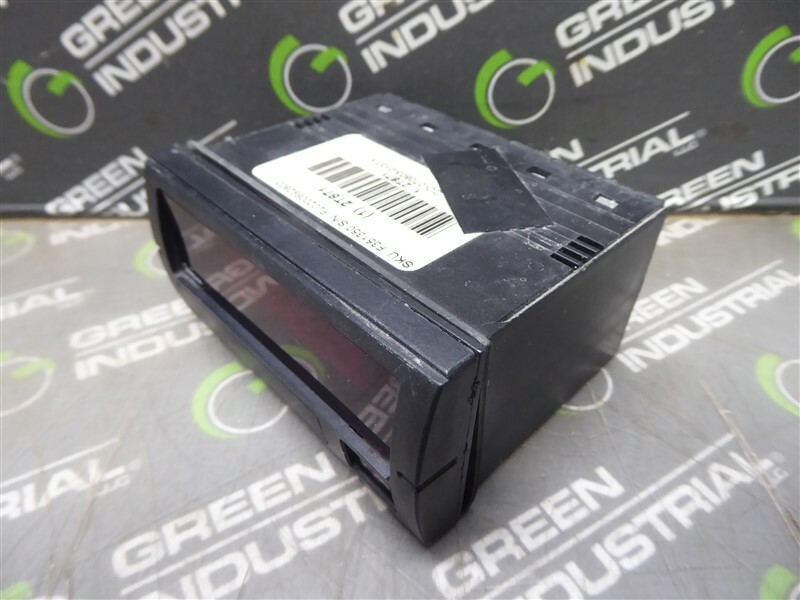 USED Simpson F-35-1-35-0 Digital Voltage Indicator
