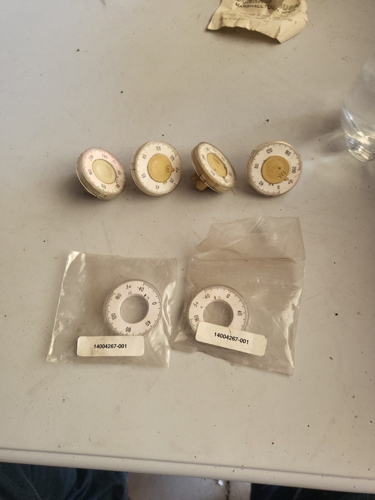 14004267-001 Scaleplate Insert FNIP  2 packs plus 4 knobs