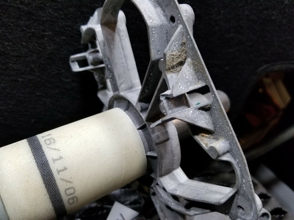 2007 BMW 525i E60 STEERING COLUMN OEM