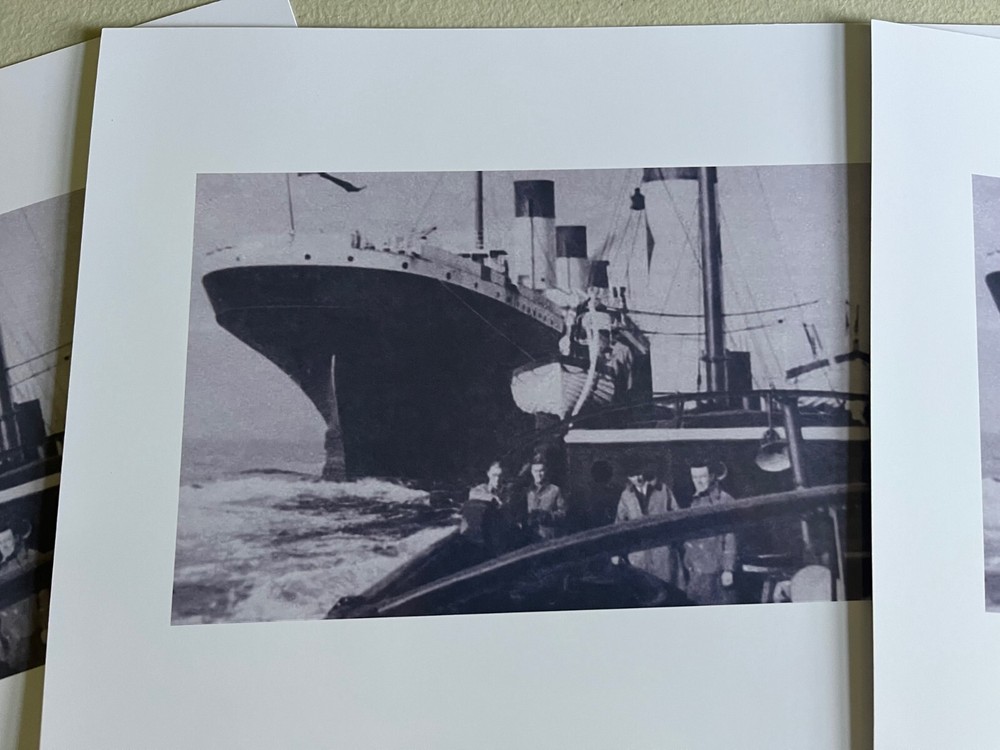 RMS OLYMPIC WITH TENDER PULLING ALONG SIDE HER, REPRINT, NICE!