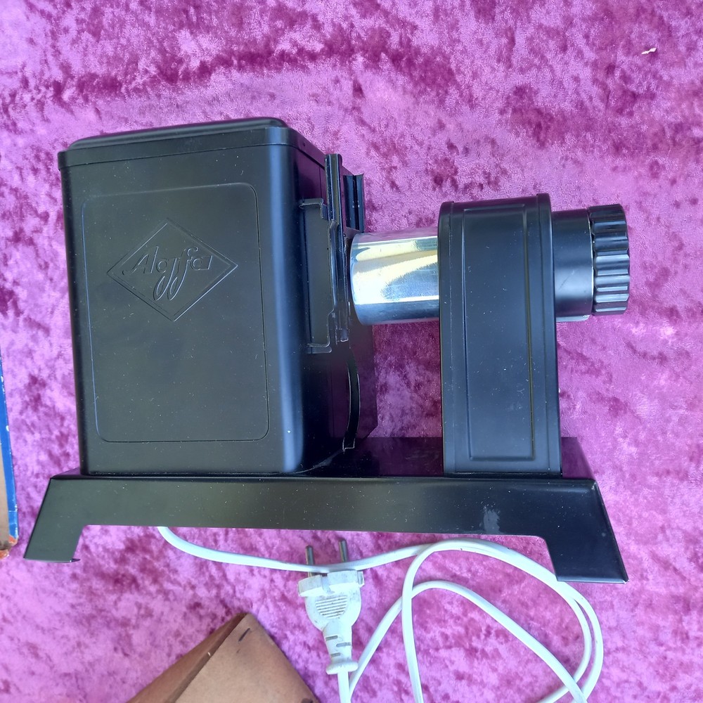 1950 Agfa Opticus First Model 35 mm Slide Projector