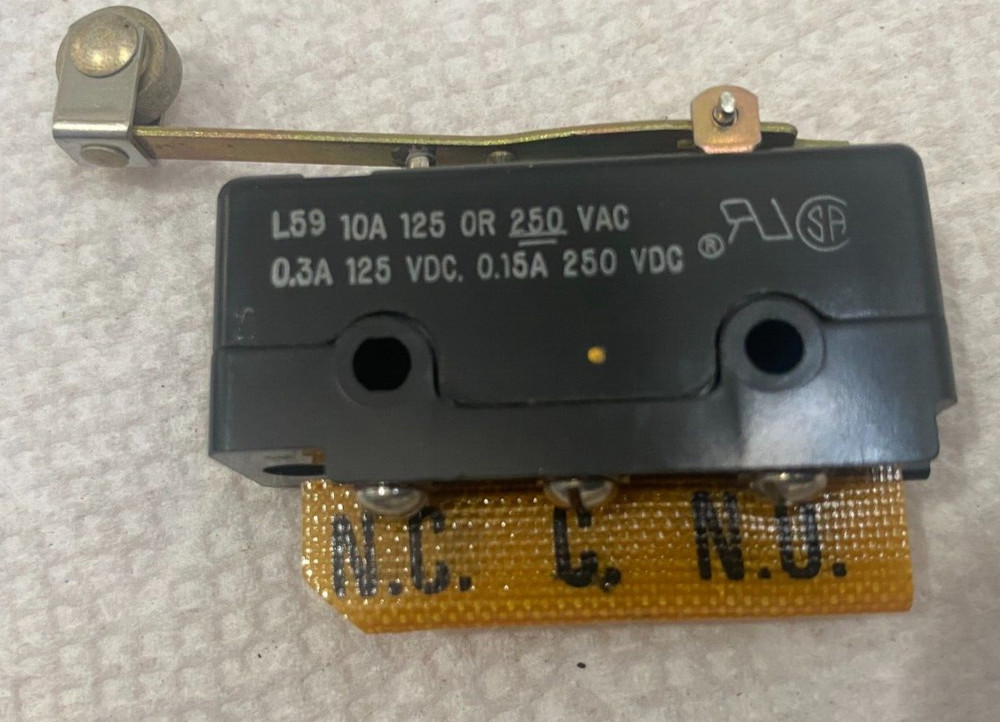 Micro Switch DT-2RV23-A7