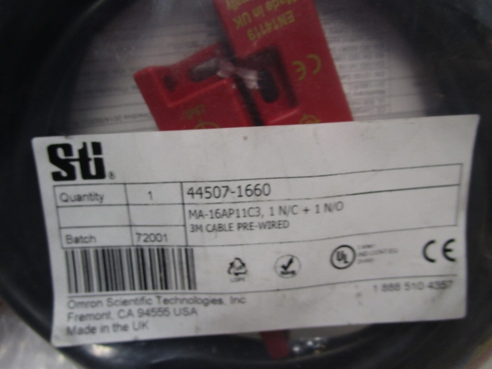 OMRON STI 44507-1660 Interlock Switch,1NO/1NC,ABS
