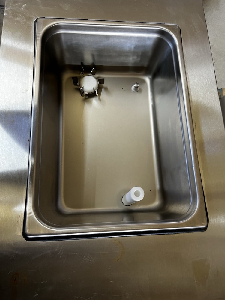 Saniserv Shake machine