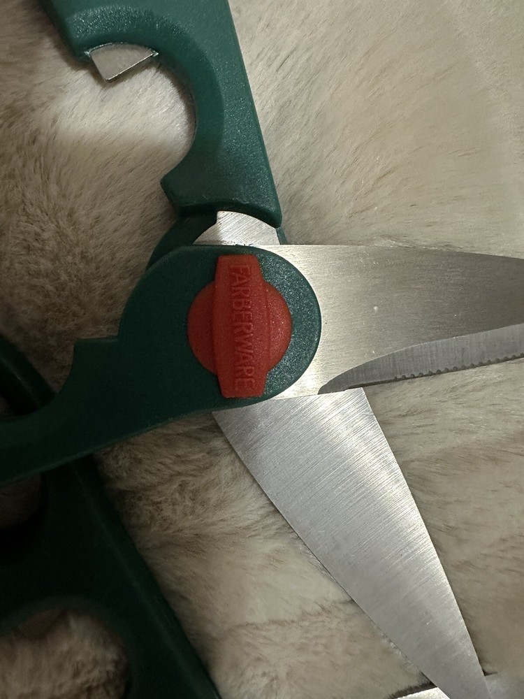 Farberware Multipurpose Scissors Open Bottle Caps Cuts paper and Fabric 3 Pack