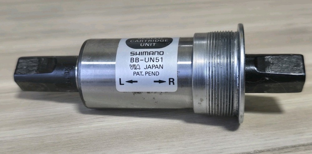 NOS Shimano BB-UN51 Bottom Bracket 90's NOS