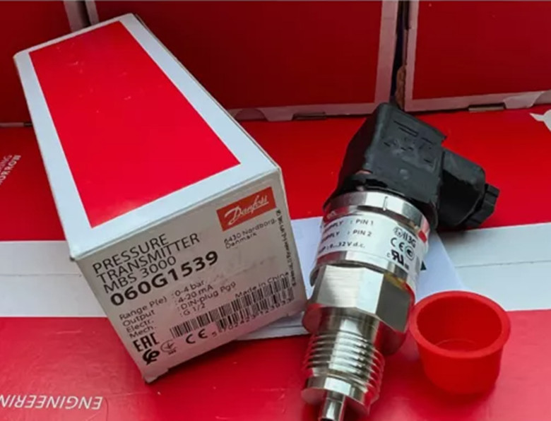 1pcs Danfoss MBS3000 060G1539 0-4BAR sensor