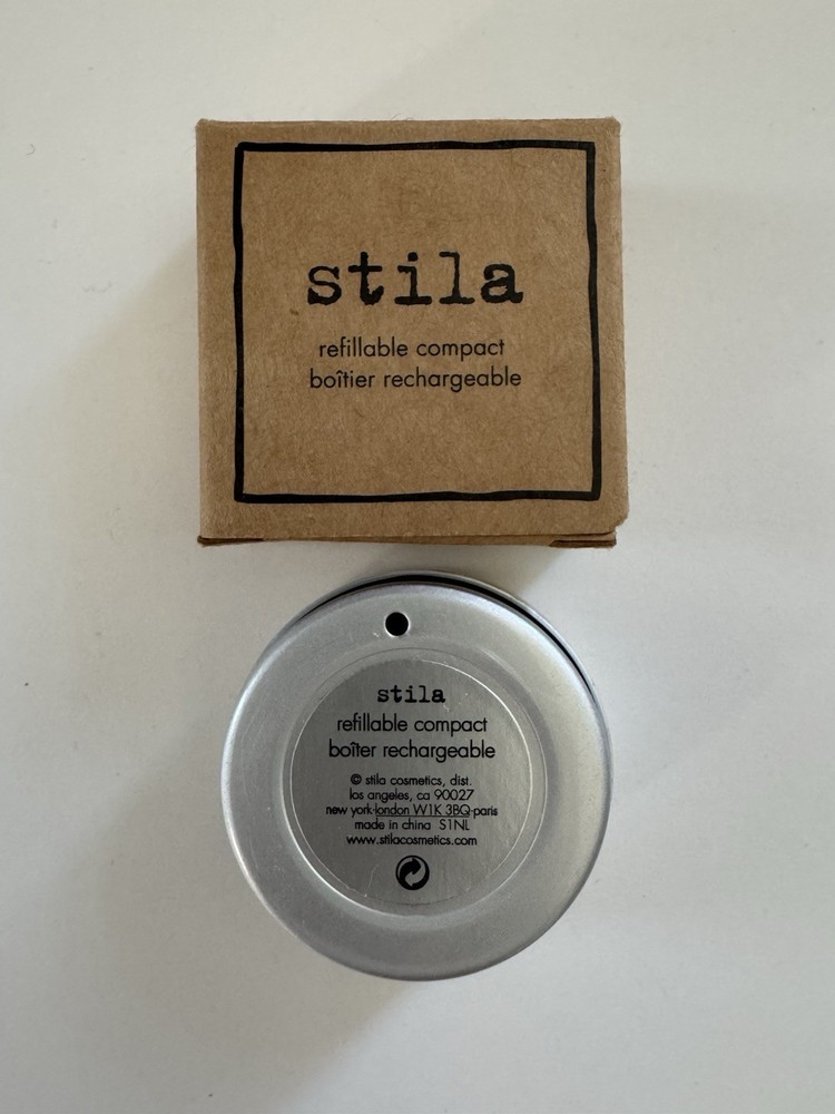 NIB Stila Refillable Compact Single Pan