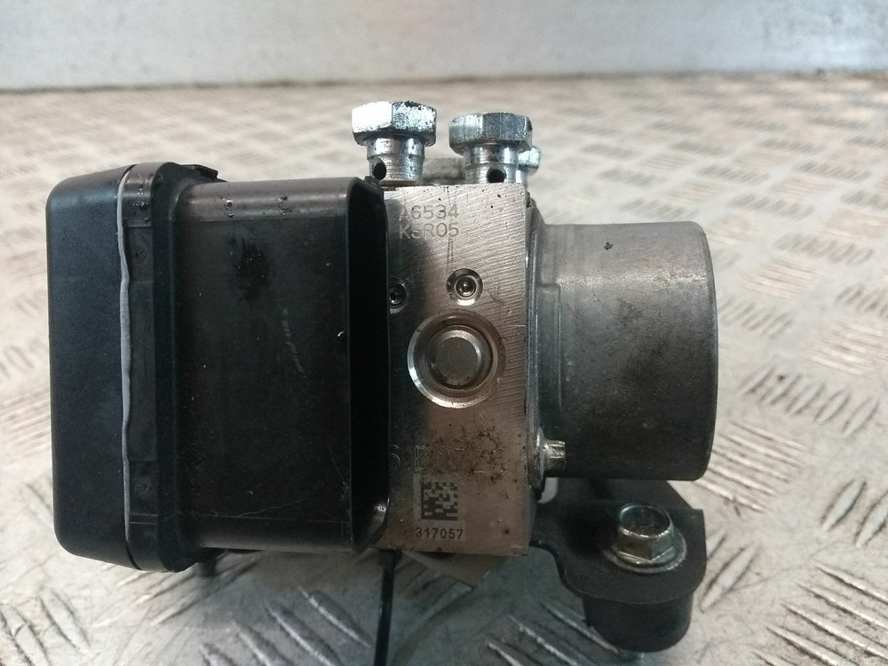 2016 KTM 125 DUKE ABS PUMP