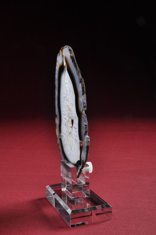(1) Acrylic Vertical Slice Support Display 2- 1/8"H