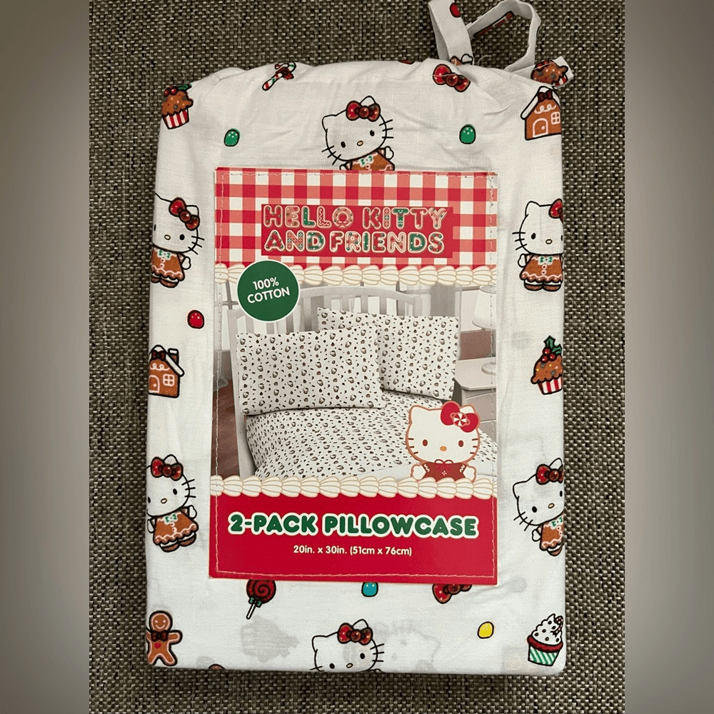 Hello Kitty Gingerbread Christmas 2-Pack Pillowcases