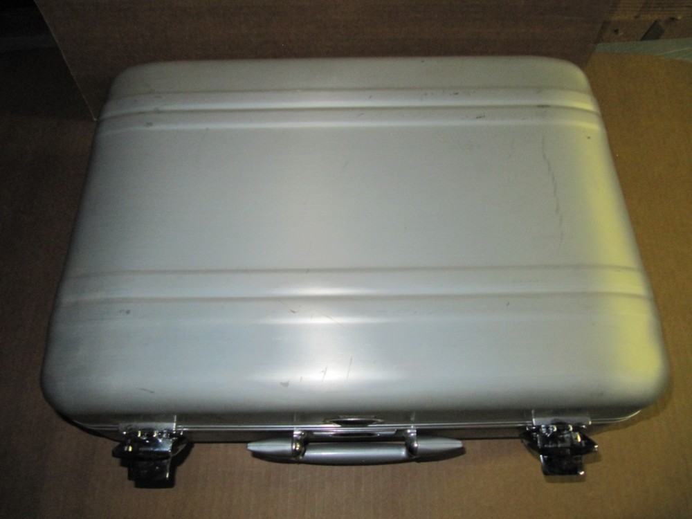 Opamp Labs A-24/2ML Audio Press Feed Mult Distribution Box