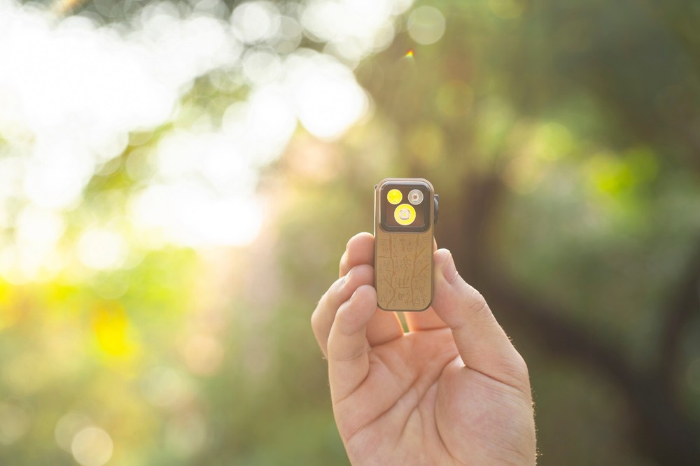 Olight Oclip Pro Ancient Script Flashlight, Floodlight Spotlight/Red Light, 500L