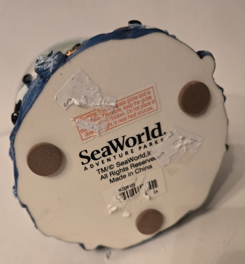 Sea World Snow Globe Orcas