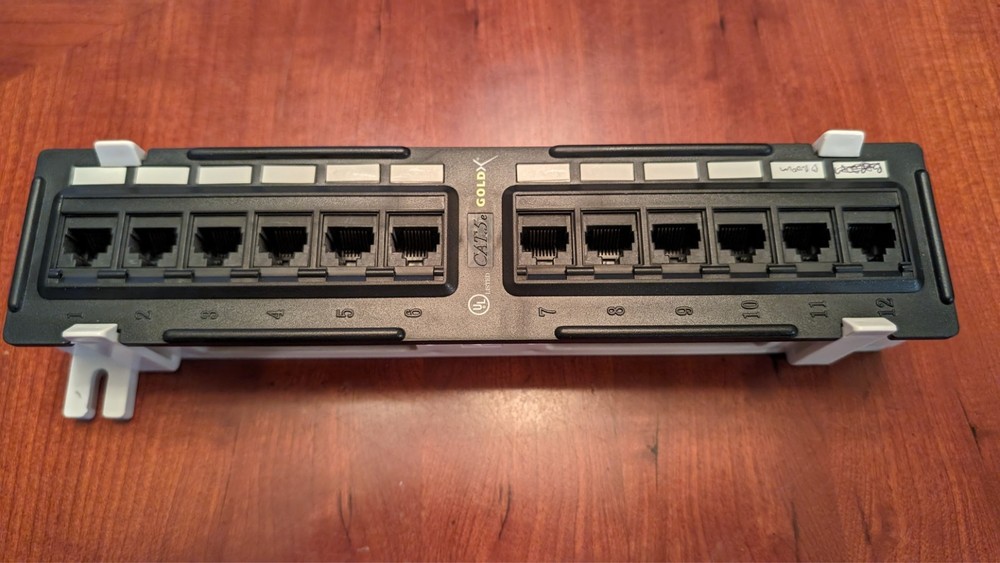 Gold X 12-Port Vertical Punch Down Patch Panel Network Ethernet Wall Mount [C1]