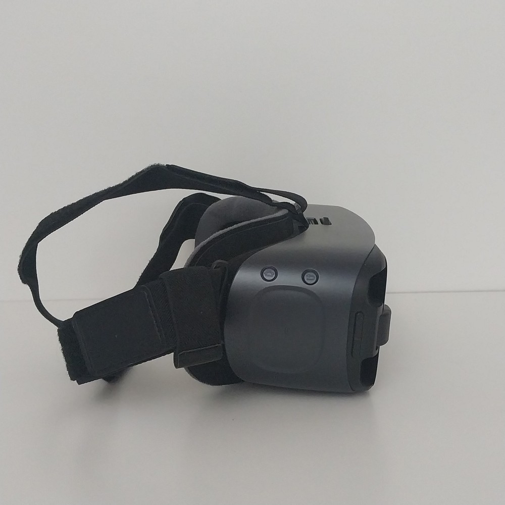 Samsung VR Oculus SM-R324NZAAXAR Goggles with Controller, Open Box-TESTED