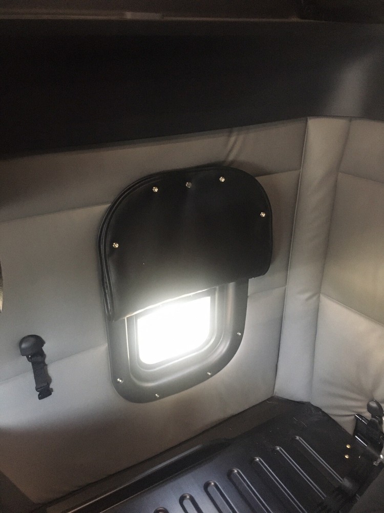 Freightliner Cascadia Interior Sleeper Window Curtain Side Wall R+L.