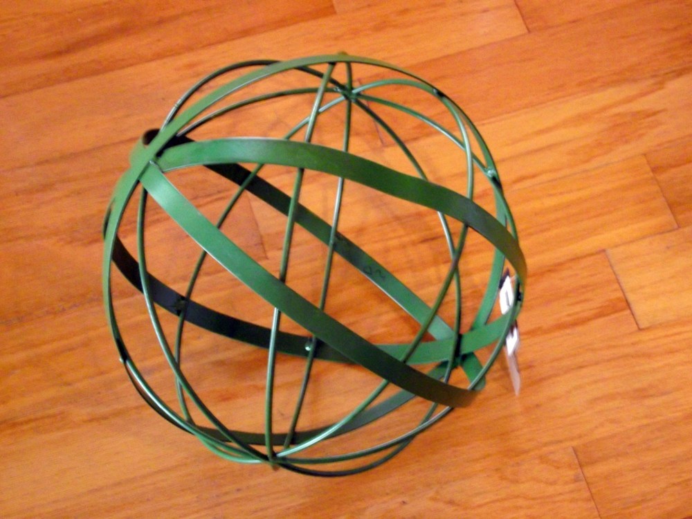 MEDIUM GREEN METAL ORB SPHERE NWT